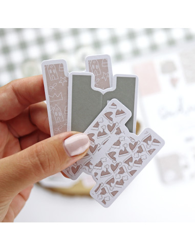 Die Cuts Documenta Dadivan Alua Cid