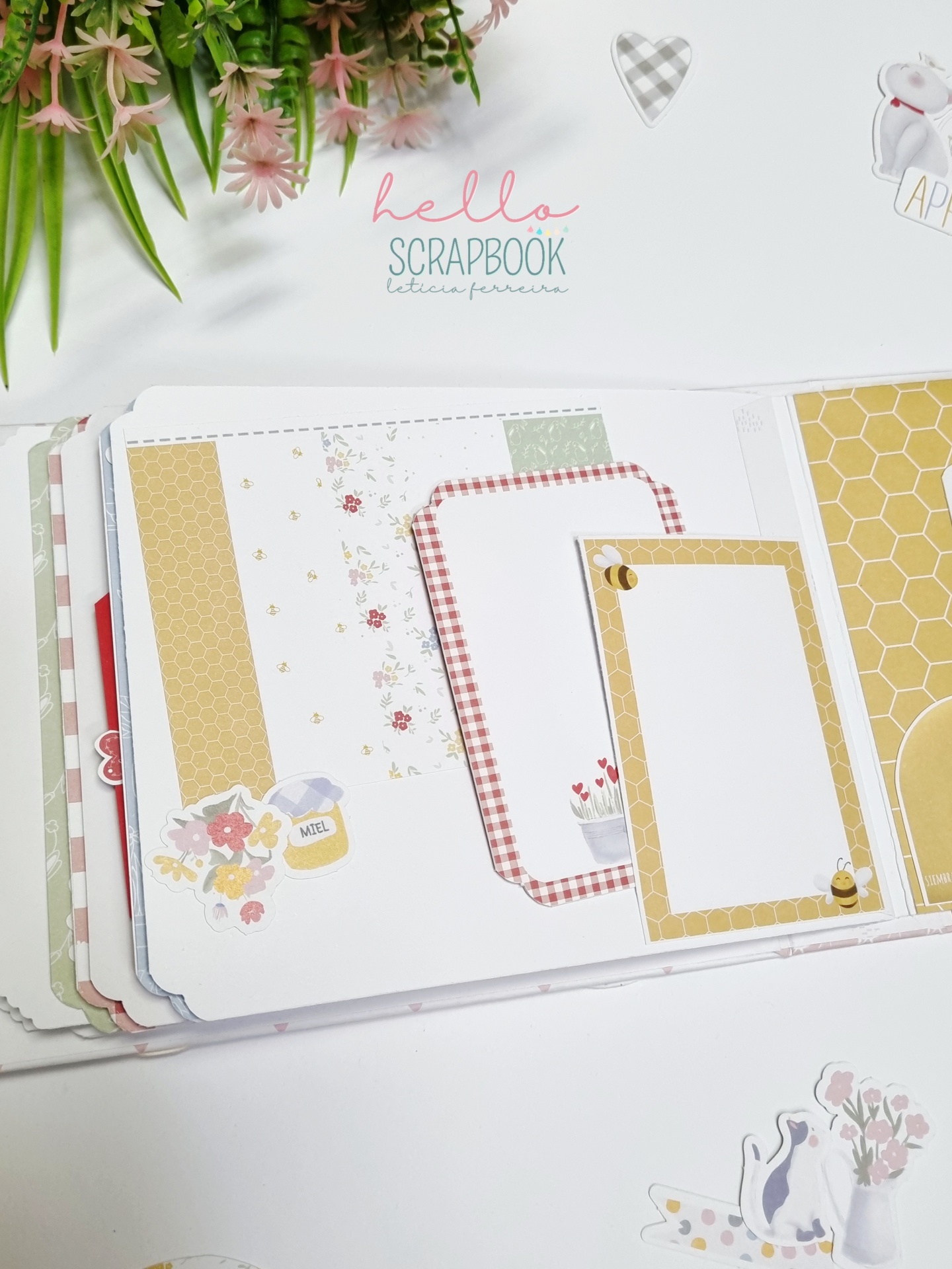 Álbum Fotos Scrapbook "Coelhinho Rosa"