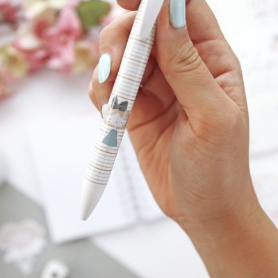 Caneta Riscas Alice CeliAlice Alua Cid