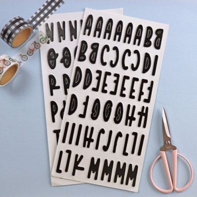 Alfabeto chipboard Preto Alua Cid