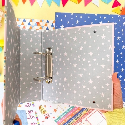 Capa Argolas SONRIE FOTO "SWEET DOCUMENTA" | Piccolina Brava II Capa Argolas SONRIE FOTO "SWEET DOCUMENTA" | Piccolina Brava II