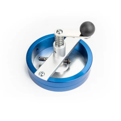 Máquina de fabrico de crachats B-700 com moldes intercambiáveis