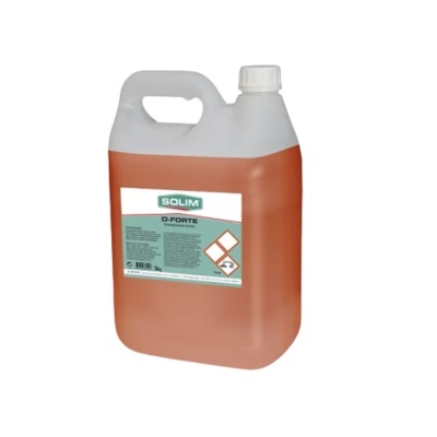 Recipiente plástico translúcido com líquido laranja e rótulo SOLIM D-FORTE