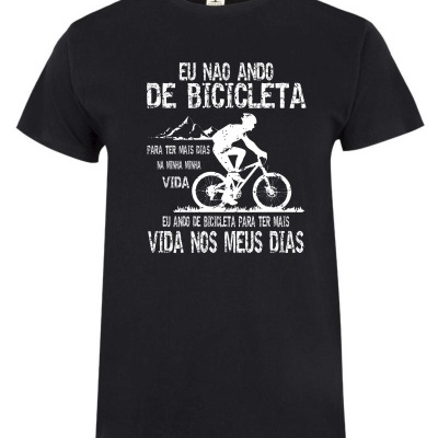 EU ANDO DE BICICLETA PARA...