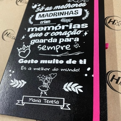 Bloco Notas A5 Personalizado "Só as melhores madrinhas criam memórias que o coração guarda para sempre" Bloco Notas A5 Personalizado "Só as melhores madrinhas criam memórias que o coração guarda para sempre"