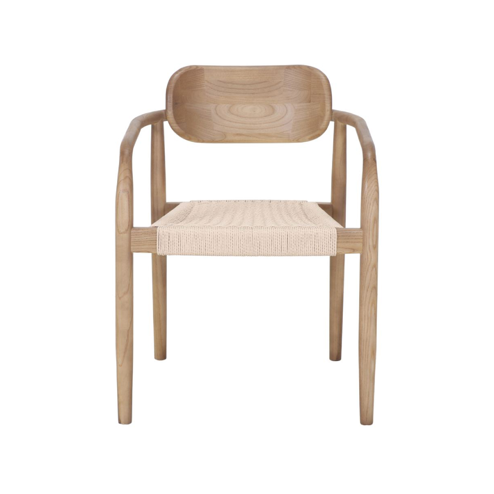 Cadeira com braços em madeira e corda bege Utiel Cadeira de madeira clara com assento em corda trançada e encosto arredondado