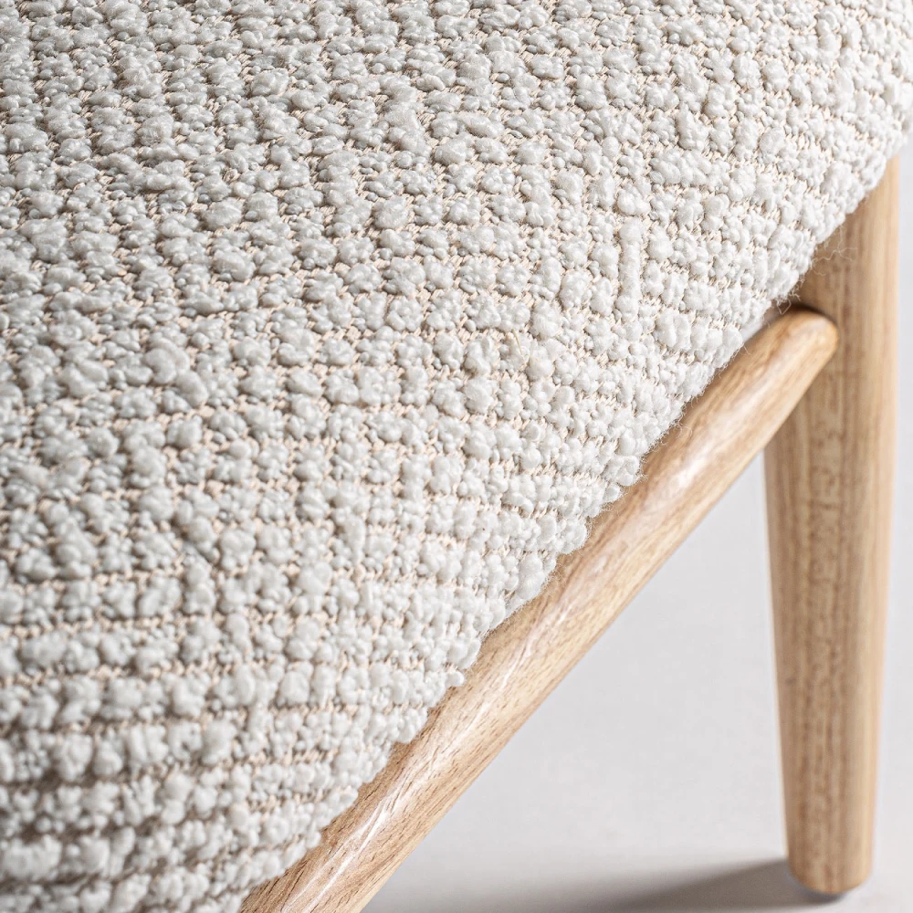 Cadeirão em seringueira e rattan com assento estofado Glassue Cadeirão em seringueira e rattan com assento estofado Glassue