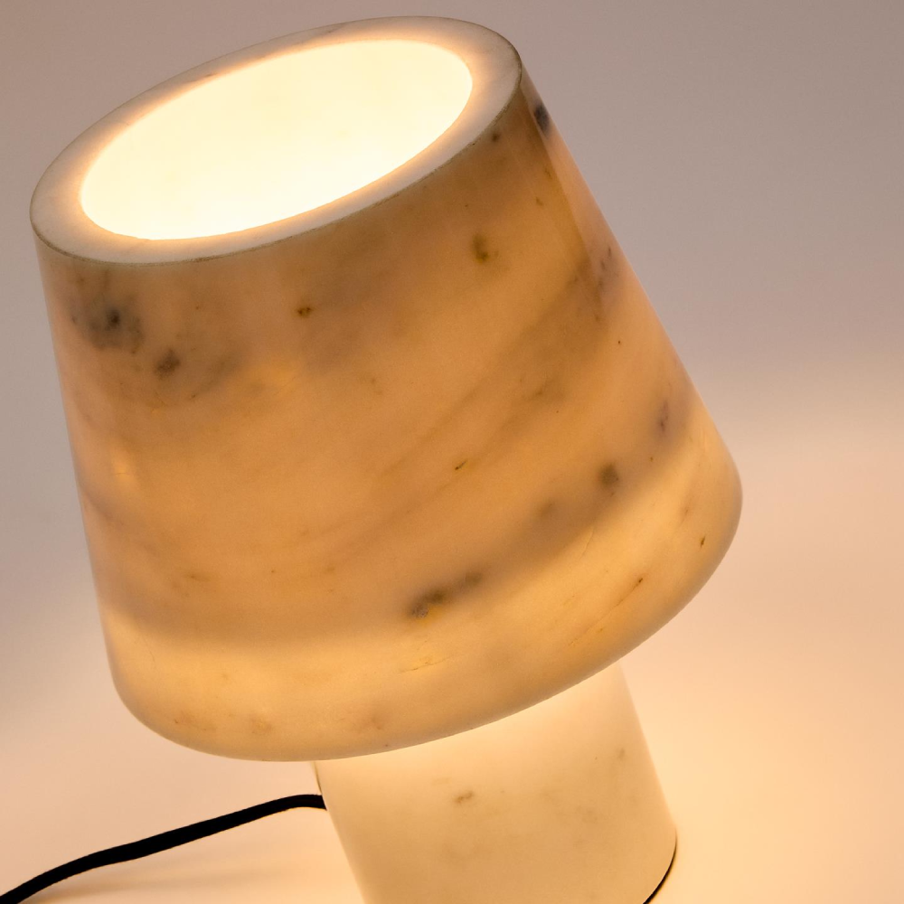 Candeeiro de Mesa em Mármore Branco Alaros Candeeiro de Mesa em Mármore Branco Alaros