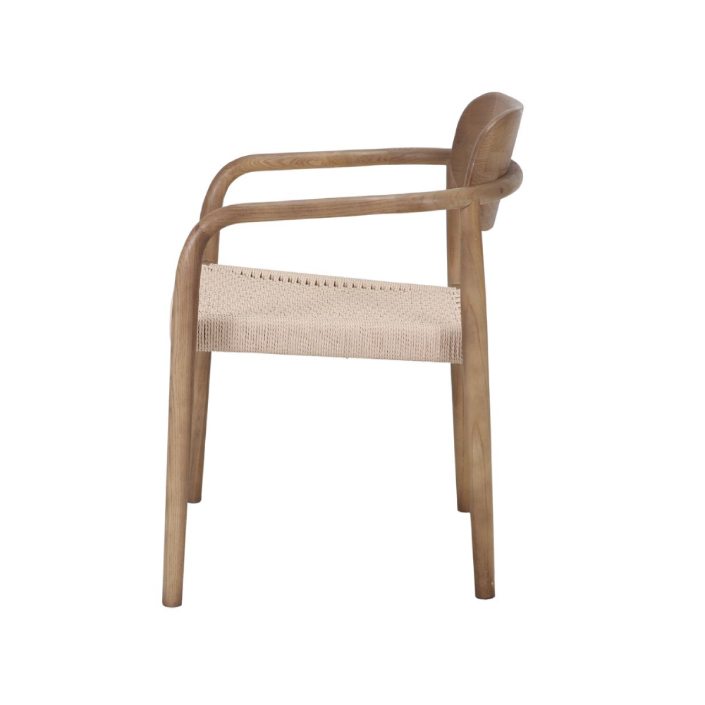 Cadeira com braços em madeira e corda bege Utiel Cadeira de madeira clara com assento tecido bege e braços curvos