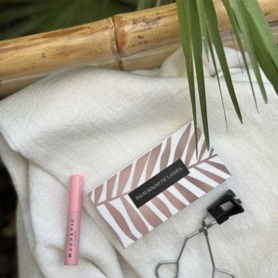 2 tamanhos (Gatinho) + Aplicador + Eyeliner