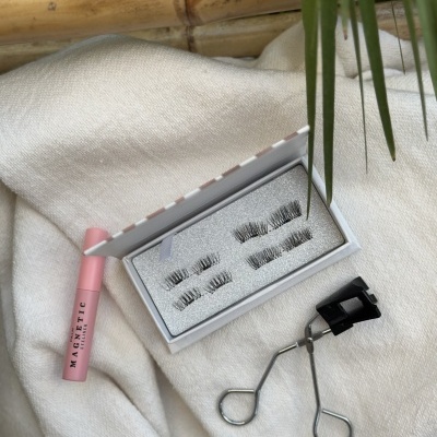 2 tamanhos (Gatinho) + Aplicador + Eyeliner