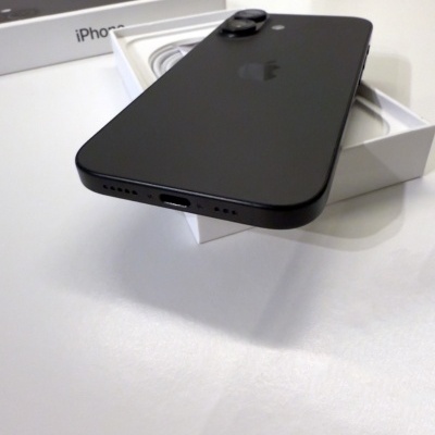 Apple iPhone 16 - Preto (de Ocasião)