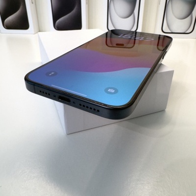 Apple iPhone 15 Pro Max - Titânio azul (de Ocasião)