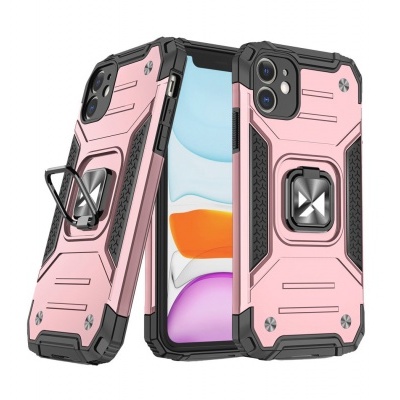 Capa protetora para smartphone rosa com suporte metálico e detalhes pretos