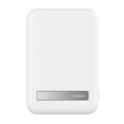 Power bank portátil branco da marca belkin com barra cinzenta e luzes LED