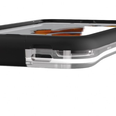 Caixa transparente para telemóvel com cabo de carregamento preto ligado.