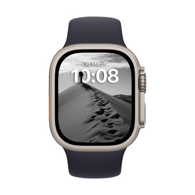 Relógio inteligente com caixa prata e bracelete preta