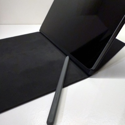 Samsung Galaxy Tab S9 FE+ 12.4” Wi-Fi 128GB - Graphite + S Pen + Samsung Folio (Seminovo) Samsung Galaxy Tab S9 FE+ 12.4” Wi-Fi 128GB - Graphite + S Pen + Samsung Folio (Seminovo)