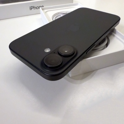 Apple iPhone 16 - Preto (de Ocasião)