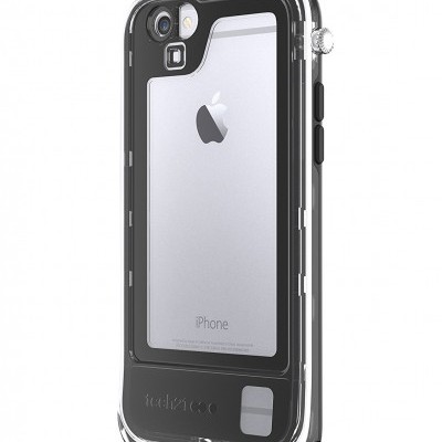 Smartphone iPhone com capa protetora transparente e preta