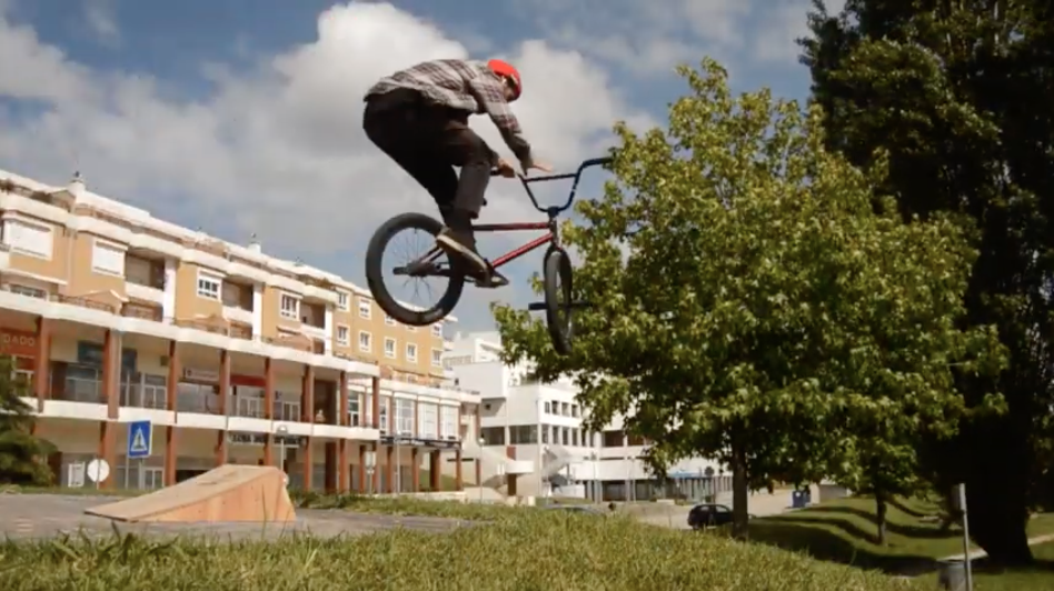 Tiago Tavares teste do Kicker MutantBikes Tiago Tavares teste do Kicker MutantBikes