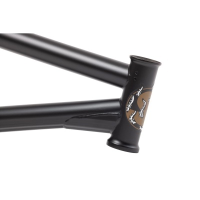 Sunday - Darkwave Frame