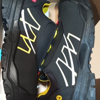 JALAS 1558GP Sapatos para Serralharia e uso geral em segurança S3+P+HRO+HI+FO