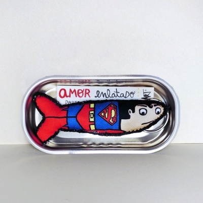 AMOR ENLATADO SUPER HOMEM