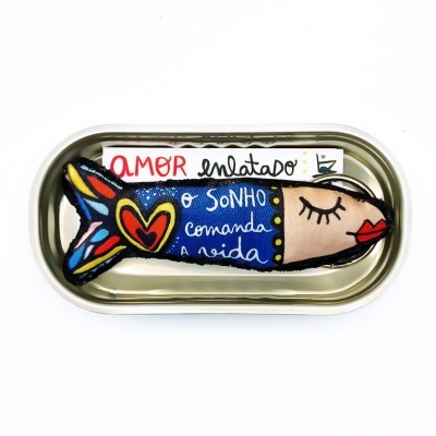 AMOR ENLATADO SONHO COMANDA A VIDA