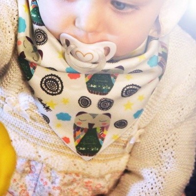 Lenço/ Babete de rua GILÓ