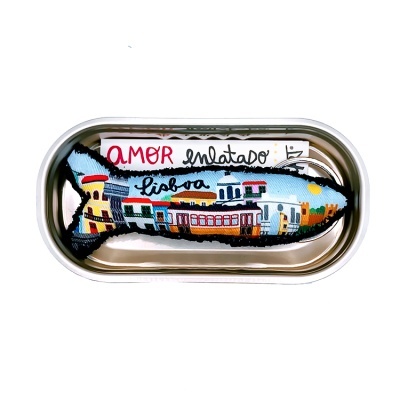 AMOR ENLATADO LISBOA