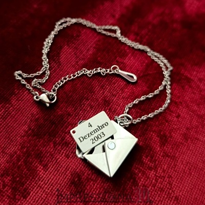 Colar&#x20;com&#x20;pendente&#x20;Envelope