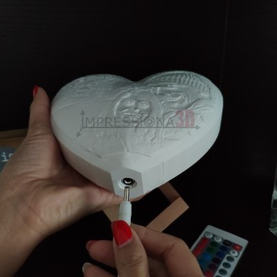 Cora&#x00E7;&#x00E3;o&#x20;Bal&#x00E3;o&#x20;-&#x20;Luz&#x20;Colorida&#x2F;Comando&#x20;&#x00E0;&#x20;Dist&#x00E2;ncia