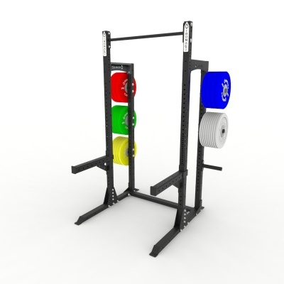 Estrutura metálica preta com discos de treino coloridos