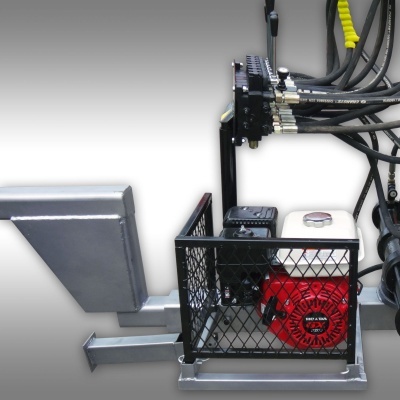 Reboque para madeira HRW-30 com guindaste de carga