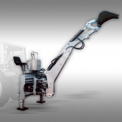 RETROESCAVADORA TRACTOR BHSM 225