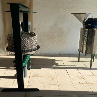 Lagar de Azeite de Capachos Completo