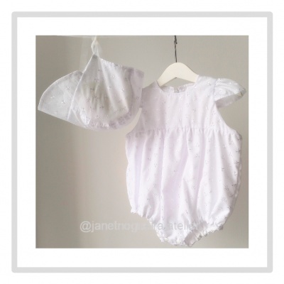 conjunto Body Leonor e Touca Ana Especial