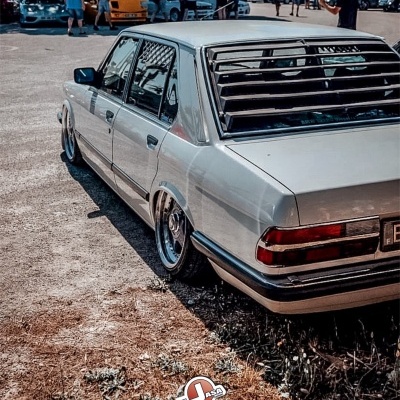 BMW E28 Persiana Traseira - Louver