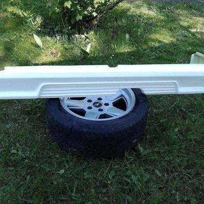 BMW E28  LIP Traseiro BBS