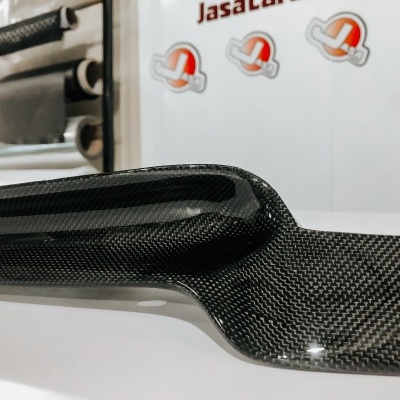 BMW  - Spoiler Lip Dianteiro (Fibra de Carbono)