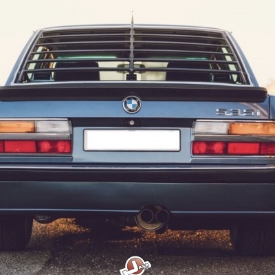 BMW E28 Persiana Traseira - Louver