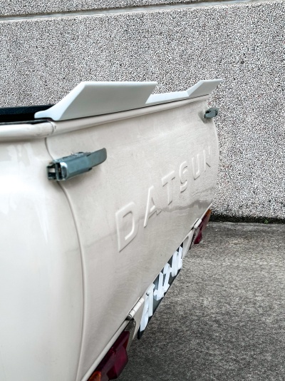 Datsun 620- Tailgate Spoiler Traseiro (Fiberglas)