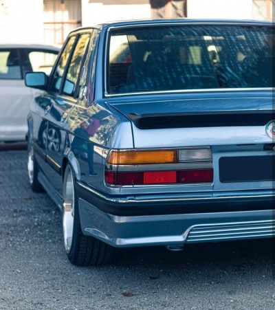 BMW E28  LIP Traseiro BBS