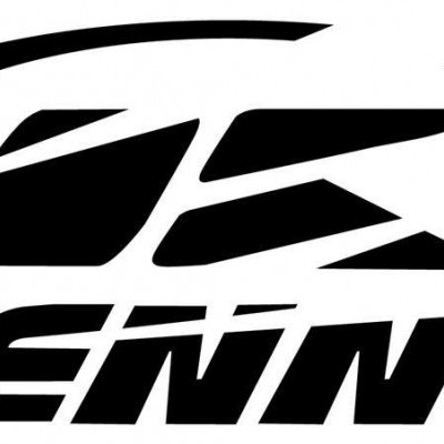 Logótipo preto da marca KENNY sobre fundo branco