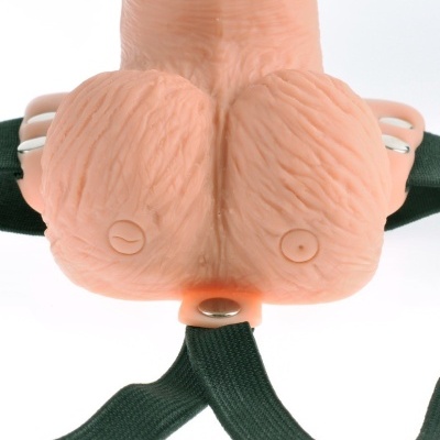 Arnês com pénis e testículos de plástico com tiras elásticas pretas