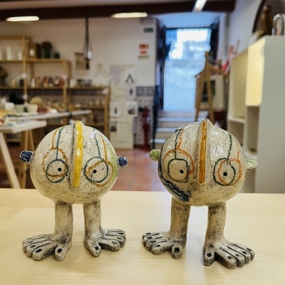 As Mãos pelos Pés / Put Your Foot in Your Mouth