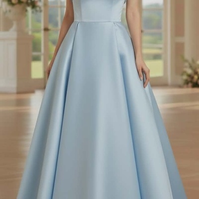 Vestido azul claro tomara que caia com saia rodada