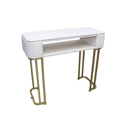 Mesa branca com tampo tipo mármore e pernas douradas