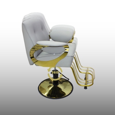 Cadeira de barbeiro branca com detalhes dourados e base giratória